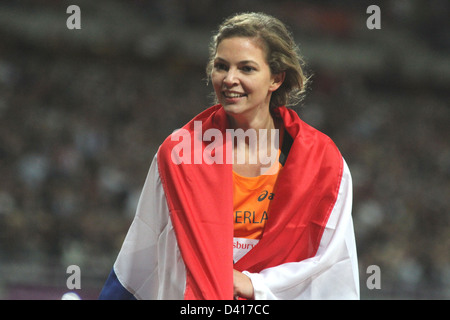 Marlou van Rhijn del Paesi Bassi Olanda celebra vincere l'oro nel femminile 200m - T44 atletica allo stadio Olimpico Foto Stock