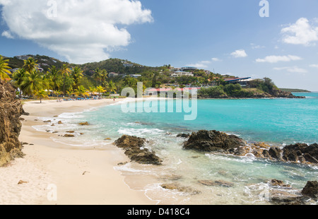 Spiaggia di scena a francese della baia sulla isola di San Tommaso in Isole Vergini Americane USVI Foto Stock