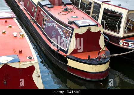 Il London Waterbus Company chiatte in Camden Lock, Camden Town, Londra. Foto Stock
