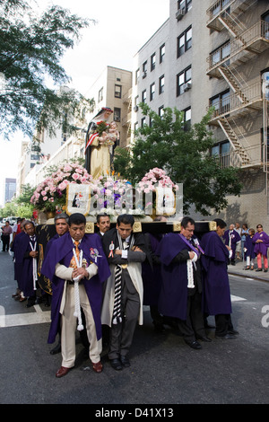 Annuale di Santa Rosa de Lima Estados Unidos EEUU processione in New York Foto Stock