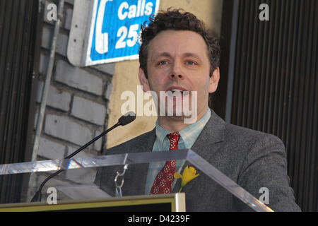 Febbraio 28, 2013 - Hollywood, California, Stati Uniti - Ho15588CHW .Richard Burton onorato postumo con stella sulla Hollywood Walk of Fame.6336 Hollywood Blvd, Hollywood, CA .03/01/2013 .MICHAEL SHEEN . 2013(Immagine di credito: © Clinton Wallace/Globe foto/ZUMAPRESS.com) Foto Stock