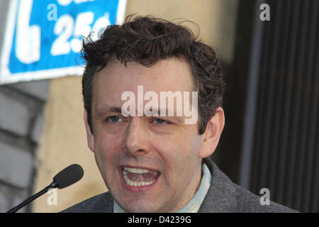 Febbraio 28, 2013 - Hollywood, California, Stati Uniti - Ho15588CHW .Richard Burton onorato postumo con stella sulla Hollywood Walk of Fame.6336 Hollywood Blvd, Hollywood, CA .03/01/2013 .MICHAEL SHEEN . 2013(Immagine di credito: © Clinton Wallace/Globe foto/ZUMAPRESS.com) Foto Stock