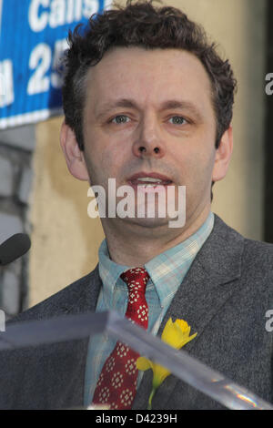 Febbraio 28, 2013 - Hollywood, California, Stati Uniti - Ho15588CHW .Richard Burton onorato postumo con stella sulla Hollywood Walk of Fame.6336 Hollywood Blvd, Hollywood, CA .03/01/2013 .MICHAEL SHEEN . 2013(Immagine di credito: © Clinton Wallace/Globe foto/ZUMAPRESS.com) Foto Stock
