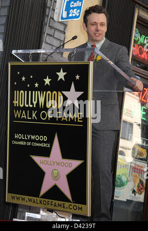 Febbraio 28, 2013 - Hollywood, California, Stati Uniti - Ho15588CHW .Richard Burton onorato postumo con stella sulla Hollywood Walk of Fame.6336 Hollywood Blvd, Hollywood, CA .03/01/2013 .MICHAEL SHEEN . 2013(Immagine di credito: © Clinton Wallace/Globe foto/ZUMAPRESS.com) Foto Stock
