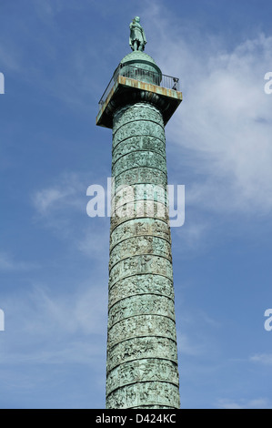 Place Vendôme ornato di colonna centrale di Parigi, Francia. Foto Stock