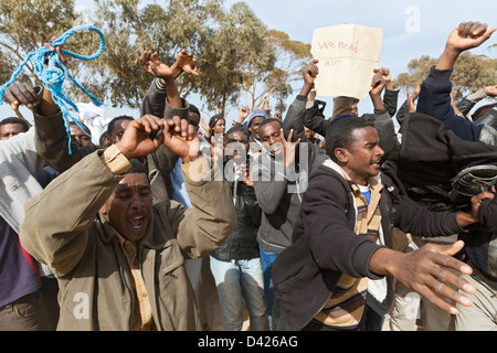 Ben Gardane, Tunisia, applicato per i rifugiati sudanesi nel campo di Shousha Foto Stock