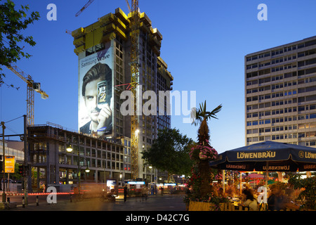 Berlino, Germania, sito della torre Zoofenster Berlino e lo Zoo di Berlino Triangolo Foto Stock