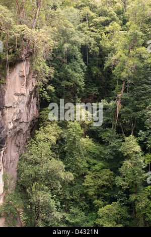 Montare Hypipamee cratere, North Queensland, Australia Foto Stock