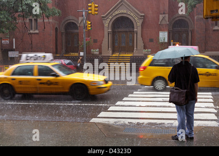 Giorno di pioggia, Manhattan, New York City, Stati Uniti d'America Foto Stock
