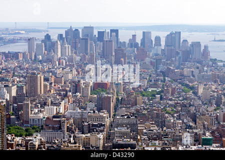 Vista panoramica di Lower Manhattan da Empire State Building di New York City, Stati Uniti d'America Foto Stock