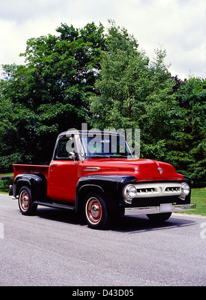 1953 Ford F-100 Pick Up Truck Foto Stock