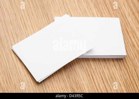 Pila di blank business cards Foto Stock