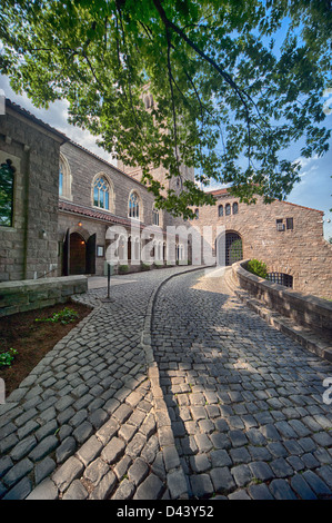 Esterno del chiostro e giardini, Fort Tryon Park, New York City. Foto Stock