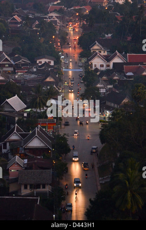 Luang Prabang dal di sopra di notte Foto Stock