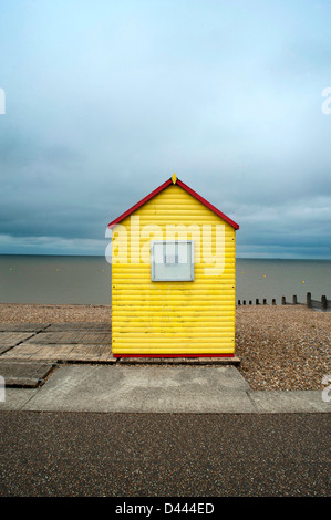 Beach Hut presso la costa sud orientale nel Kent, Whitstable Foto Stock