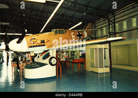Il Messerschmitt BF 109F, noto anche come Emil, era un aereo da caccia monoposto tedesco utilizzato durante la seconda guerra mondiale. Fu uno dei velivoli di maggior successo e iconici del conflitto. Foto Stock
