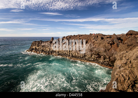 Costa est, Los Hervideros, costa di lava, Cliff, Lanzarote, Isole Canarie, Spagna Foto Stock