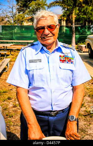 Principali Almeida della Civil Air Patrol USAFA presso l aeroporto di Venezia open day Foto Stock