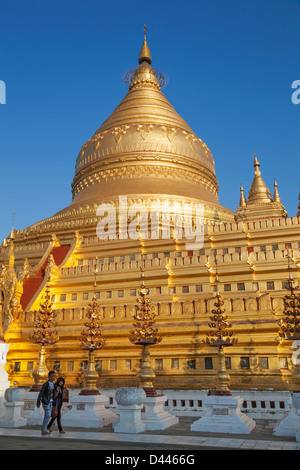 Myanmar, Bagan, Swhezigon Pagoda Foto Stock