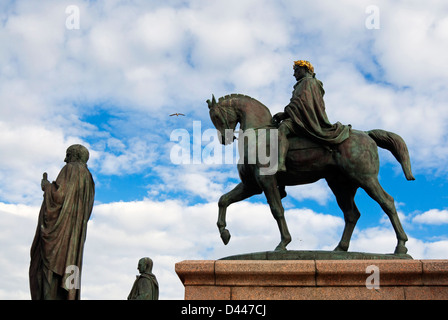 Statua di Napoleone e i suoi fratelli in costume romano sulla Place de Gaulle, Ajaccio, Corsica, Francia, Europa Foto Stock