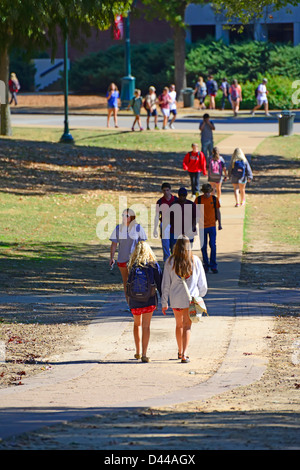 A piedi di Champions Ole Miss Università Campus Oxford Mississippi MS Foto Stock