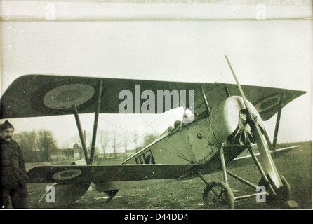 Il Nieuport 16 era un caccia francese della prima guerra mondiale. Era un biplano altamente efficace, utilizzato dagli Alleati per il combattimento aereo e la ricognizione durante il conflitto. Foto Stock
