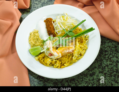 Pad Thai un popolare di Thai noodle style Foto Stock