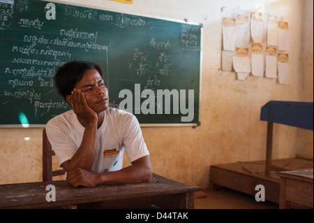 Cambogia giovani leader nel piccolo villaggio Foto Stock