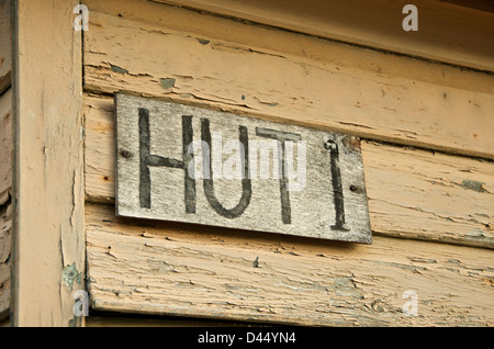 Capanna 1 sign in baita in legno a Bletchley Park. Questo è uno degli originali capanne di guerra che ancora rimangono. Foto Stock