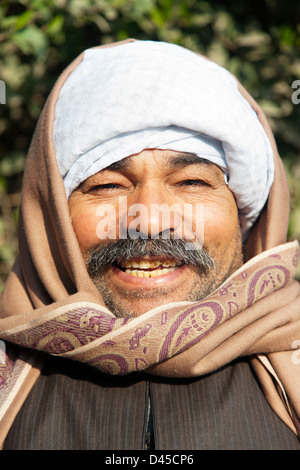 Egitto, Saqqara, fornitore del negozio / guida. Foto Stock