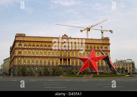 Servizi segreti russi gazzetta testa-quarto a piazza Lubyanka Mosca, Russia Foto Stock