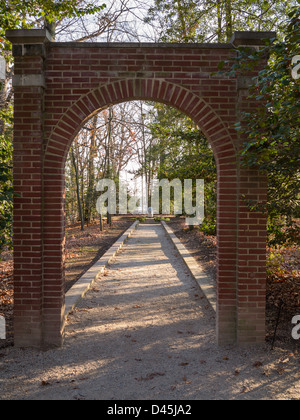 Il presidente George Washington a casa a Mount Vernon in Virginia in ingresso al memoriale di schiavi Foto Stock