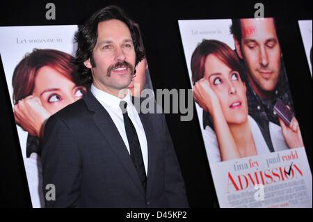 New York, Stati Uniti d'America. 5 Marzo, 2013. Paul Rudd presso gli arrivi di ammissione Premiere, AMC Loews Lincoln Square Theatre di New York, NY Marzo 5, 2013. Foto di: Gregorio T. Binuya/Everett raccolta/Alamy Live News Foto Stock