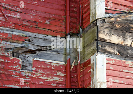 Danneggiato infissi in legno rivestimenti Foto Stock