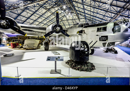Consolidated Liberator, B-24, bombardiere pesante, sul display presso la Royal Air Force (RAF Museum, London, England, Regno Unito Foto Stock