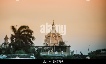 Vista di San Pedro Claver la cupola, Old Town Cartagena Foto Stock