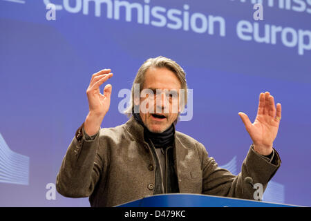 Oscar attore e produttore esecutivo e voce narrante del film documentario "cestinato" Signor Jeremy Irons Foto Stock