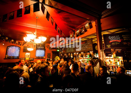 Belfast vita notturna, Irlanda del Nord Foto Stock