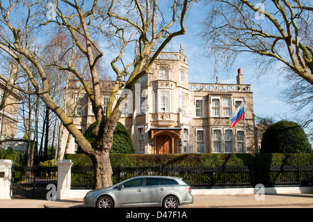 Nei giardini del palazzo terrazza, Kensington, London, W8, Regno Unito Foto Stock