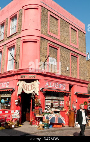 Negozio di antiquariato, Portobello Road a Notting Hill, Londra, W11, Regno Unito Foto Stock