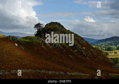 Castello Howe sito di una collina del neolitico fort, Langdale Valley, nel distretto del lago, Cumbria, Regno Unito, 36MPX, Hi-res Foto Stock