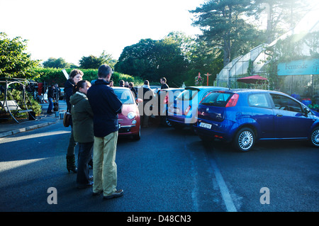 Parcheggio auto presso al Powerscourt Gardens in Wicklow Foto Stock