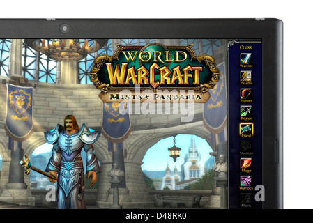 Il popolare 'World of Warcraft - nebbie di Pandaria' multiplayer online role-playing game (MMORPG) su un computer portatile Foto Stock