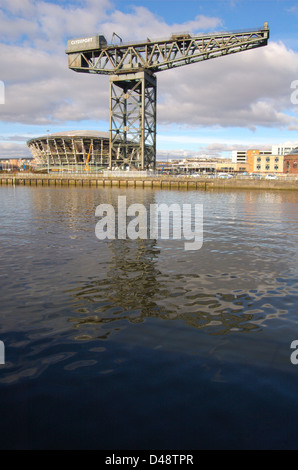 Glasgow, Scozia 2 marzo 2013. Il Finnieston Gru, l'Armadillo e la Hydro Arena. Foto Stock
