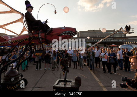 Berlino, Germania, il decimo Kuenstlertruppe Bread & Butter fashion fair Foto Stock