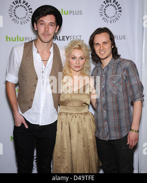 Los Angeles, California, Stati Uniti 9 Marzo, 2013. Sam Palladio, Clare Bowen & Jonathan Jackson arriva per il PaleyFest 2013 - ''Nashville'' al Saban theatre. (Immagine di credito: credito: Lisa O'Connor/ZUMAPRESS.com/Alamy Live News) Foto Stock