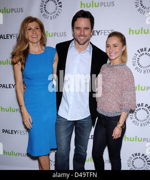 Los Angeles, California, Stati Uniti 9 Marzo, 2013. Connie Britton, Charles Esten & Hayden Panettiere arriva per il PaleyFest 2013 - ''Nashville'' al Saban theatre. (Immagine di credito: credito: Lisa O'Connor/ZUMAPRESS.com/Alamy Live News) Foto Stock