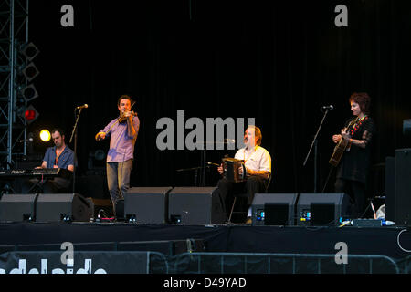 Adelaide, Australia del Sud. 8 Marzo, 2013. La famiglia Savoia cajun della Louisiana eseguire a WOMADelaide 2013 tenutasi tra 8 - 11 Marzo 2013 ad Adelaide nel Sud Australia (credito Immagine: © Gary Francesco/ZUMAPRESS.com/Alamy Live News) Foto Stock