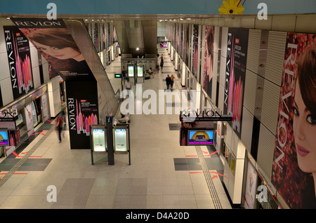 Dhoby Ghaut stazione della metropolitana Singapore Foto Stock