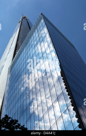 La Shard, da Renzo Piano, è un 95-storey grattacielo nel centro di Londra. Foto Stock